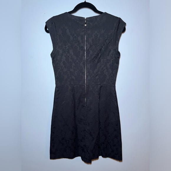 LAUNDRY BY DESIGN WOMENS BLACK DAMASK EMBROIDERY SHORT SLEEVE DRESS. SIZE 2 - Picture 10 of 13